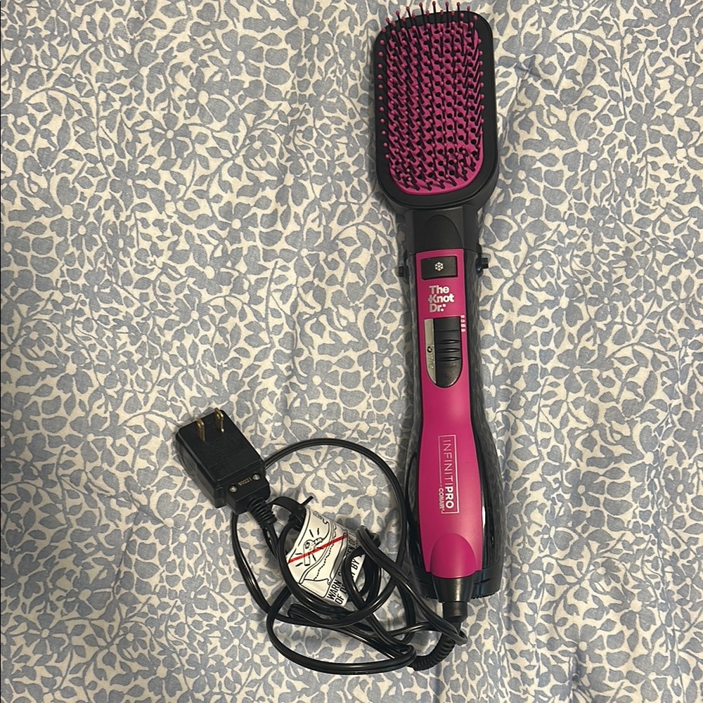 Conair InfinitiPRO Hot Air Brush - Pink and Black